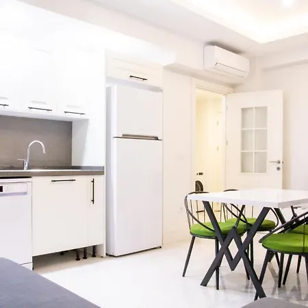 Flat W Spacious Garden 5 Min To In Миляс
