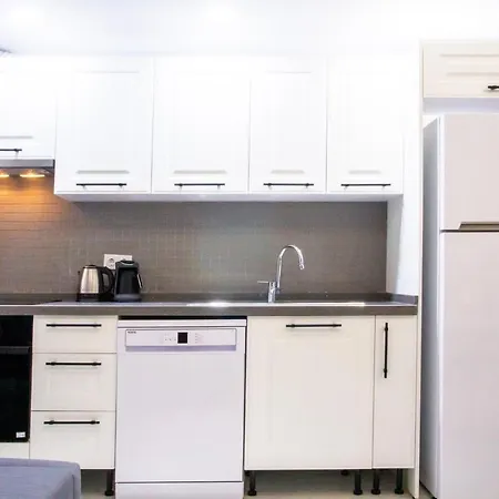 Flat W Spacious Garden 5 Min To In Apartment Milas