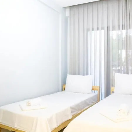 Flat W Spacious Garden 5 Min To In * Milas